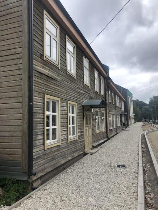 Cozy Apartment Near The City Center Тарту Екстериор снимка